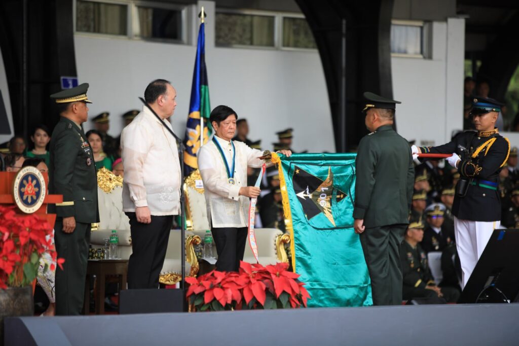 PBBM confers Campaign Streamers to 4ID units for dismantling CTG Guerilla Fronts during AFP’s 88th Founding Anniversary
