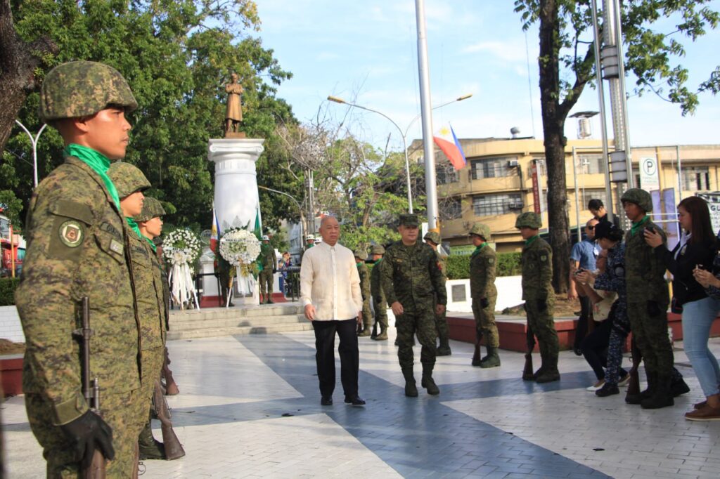 4ID celebrates 126th Philippine Independence Day Commemoration in Simultaneous Flag Raising and Wreath Laying Ceremony